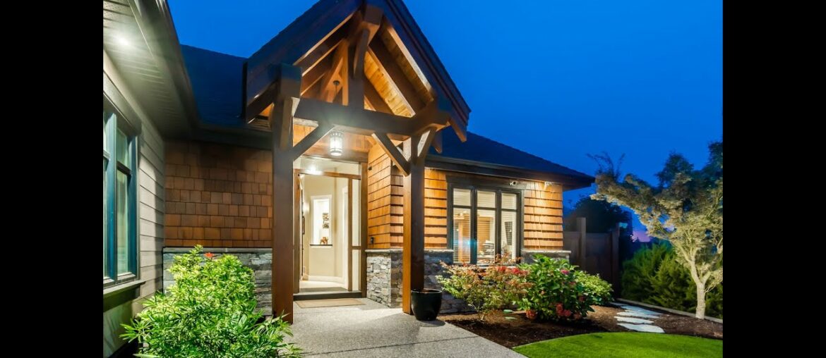 1030 Blue Water Place, Parksville - marketed by Bryn Johnson