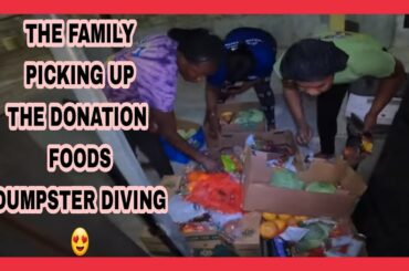DUMPSTER DIVING FAMILY CAME TO PICK UP THE FOODS WE GOT FROM DUMPSTER