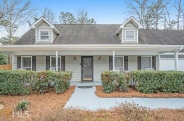 Residential for sale in Roswell, GA - 270 Crabtree Drive