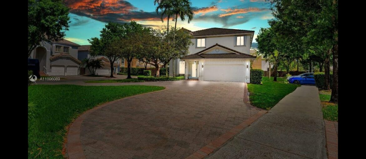 Video tour of Residential at 10918 NW 73rd Ter, Doral, FL 33178 Video tour of Residential at 10918 NW 73rd Ter, Doral, FL 33178