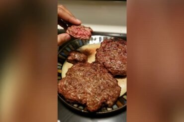 Best Grilled "JayDeisel" Burger - Teen Gourmet Style