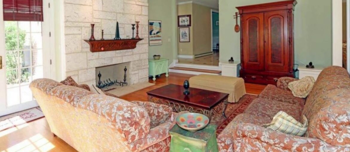 34 Tiffany Road, Oyster Bay Cove, NY 34 Tiffany Road, Oyster Bay Cove, NY