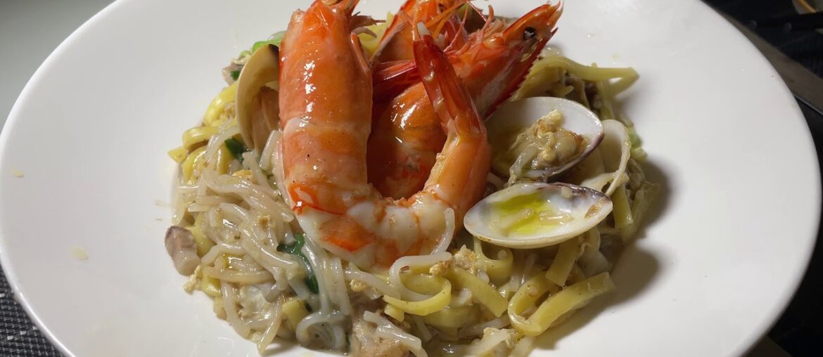 FRIED HOKKIEN MEE, SATAY PIZZA, STEAKHOUSE, WINE SHOP  | THE GONG BY DRINKS AND CO AT DUO GALLERY