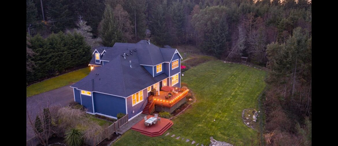 1001 Fox Island Boulevard, Fox Island, Washington, USA