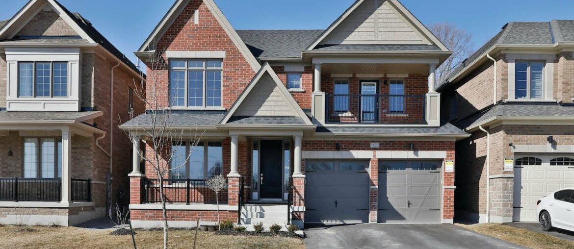 12 Torbay Crt, Whitby – Open House Video Tour 12 Torbay Crt, Whitby - Open House Video Tour
