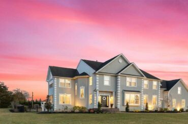 9 Chestnut, Mullica Hill, NJ Presented by Nancy Kowalik.