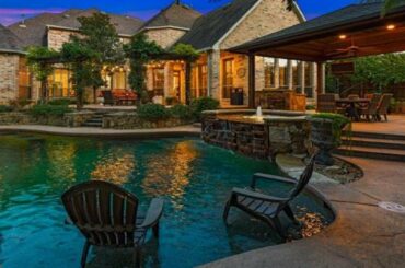 4917 Joshua Drive, Flower Mound, TX Presented by Stephanie Seay.