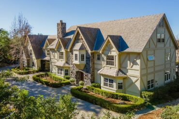 $2,049,000 Tour a millionaires French inspired mansion in San Diego! (DRAMATIC ELEGANCE)