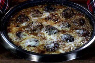 How to Make Cheesy French Onion Meatballs