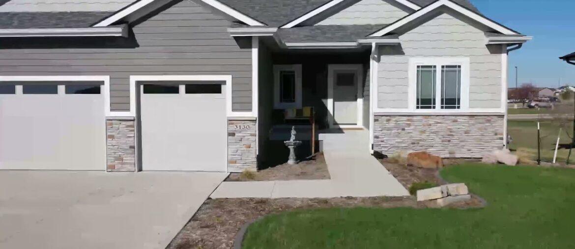 Stunning Altoona Home with Safe Access to Clay Elementary