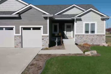 Stunning Altoona Home with Safe Access to Clay Elementary