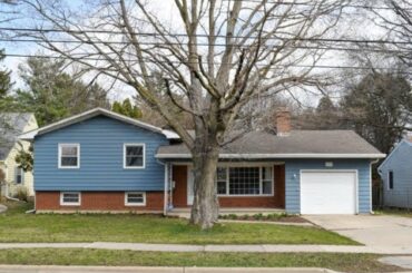 538 Russell Rd Dekalb, IL 60115 - Home for sale