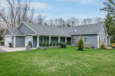 12 Hardwick Drive, S. Huntington, NY