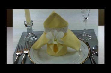 DIY Napkin Folds: French Lily