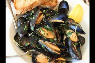 Drunken Mussels Recipe - Mussels Steamed in a Garlic, Lemon & Wine Broth