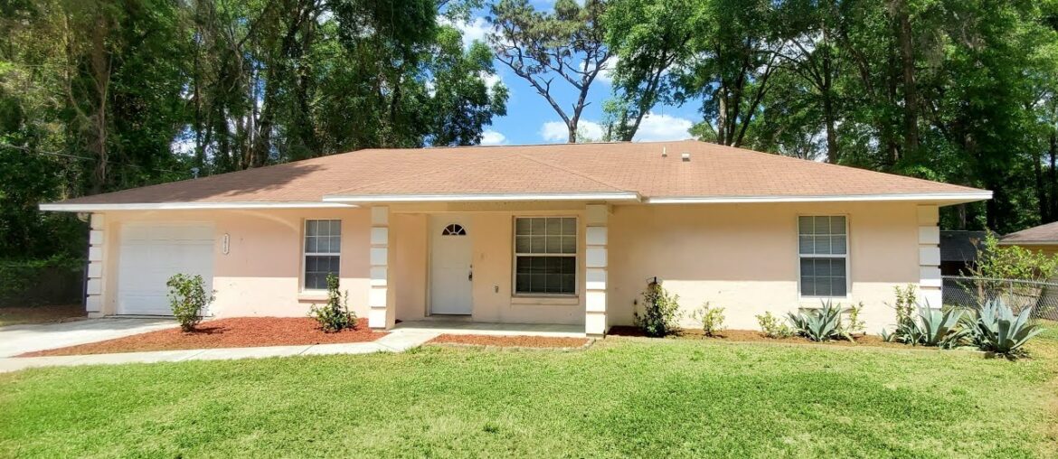 Homes for sale - 5615 NW 61st Lane, Ocala, FL 34482