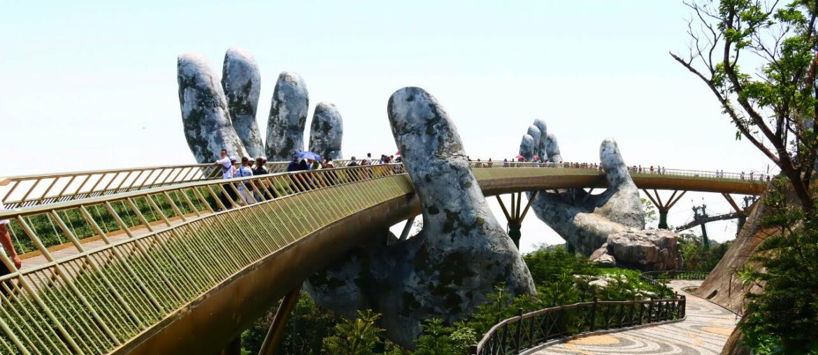 Ba Na Hills Vietnam – That Stone Hand Thing You Always See on Instagram Ba Na Hills Vietnam - That Stone Hand Thing You Always See on Instagram