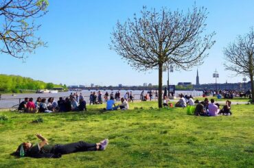 Relaxing Walk Bordeaux 4k France / Pey Berland -- Jardin Public -- Quais / April 2021