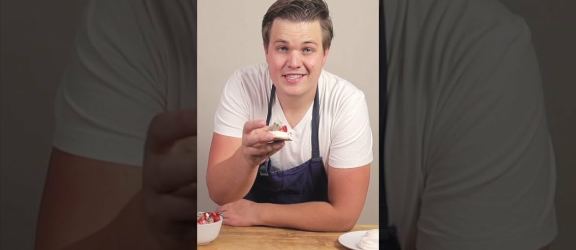 Dragonfruit and Strawberry Pavlova Dragonfruit and Strawberry Pavlova