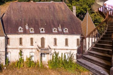 Glorious Abandoned French Castle of a Crazy Artist Who Made NO MONEY!