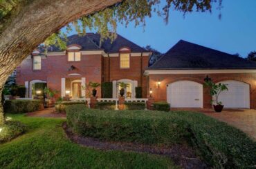 312 Spottis Woode Ct, Clearwater, FL