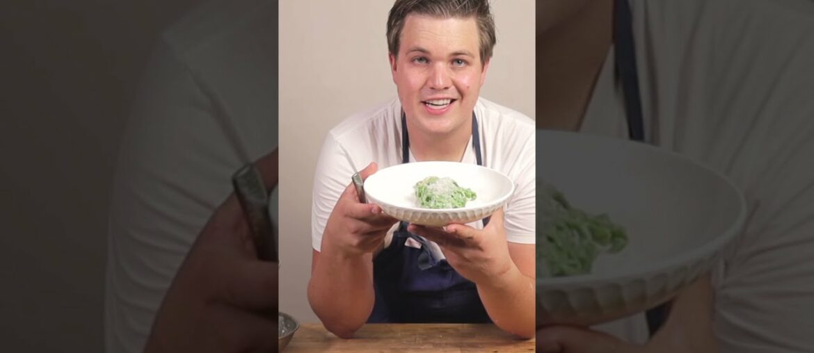 Spinach pasta with mushroom alfredo #Shorts