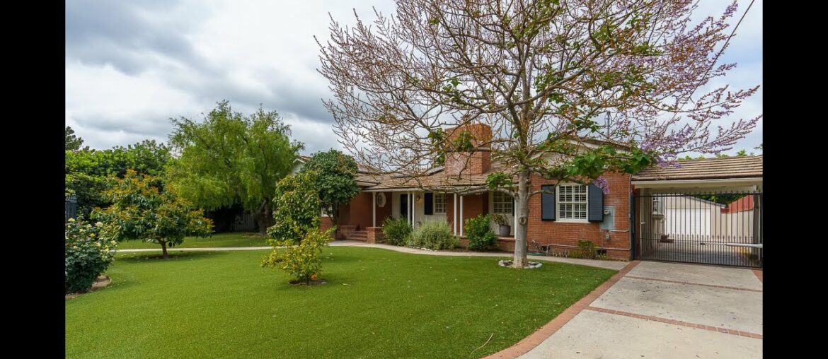 The Berns Team Presents 5135 Bluebell Ave, Valley Village, CA The Berns Team Presents 5135 Bluebell Ave, Valley Village, CA