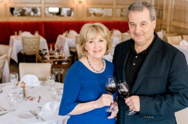 Pandemic Dining: From Tables to Take-Out!