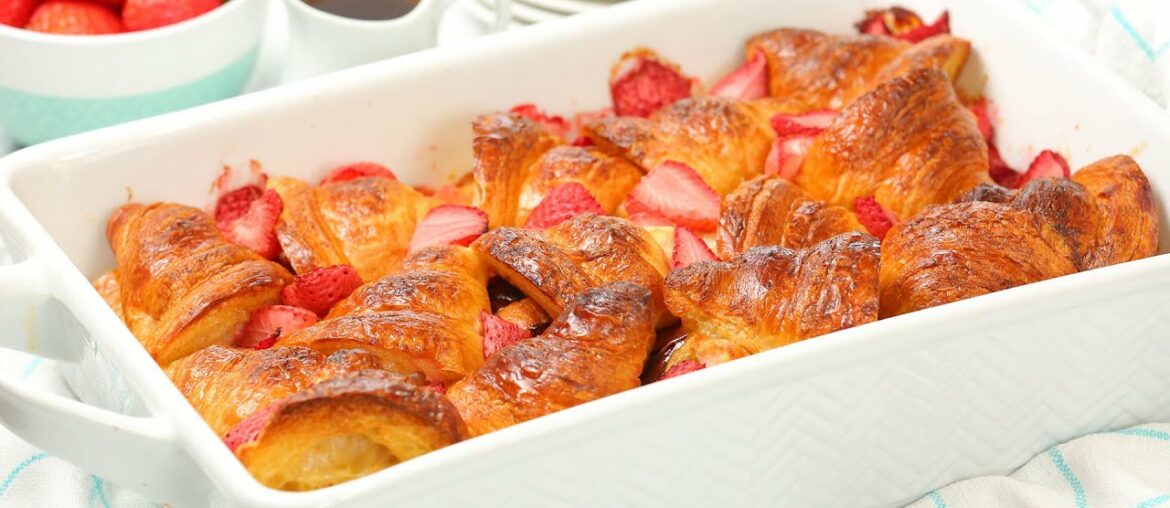 Nutella Stuffed Strawberry Baked French Toast | The BEST Mother's Day Brunch Recipe!