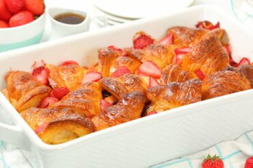 Nutella Stuffed Strawberry Baked French Toast | The BEST Mother's Day Brunch Recipe!