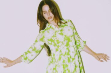 Lana Del Rey - French restaurant (REUPLOAD)