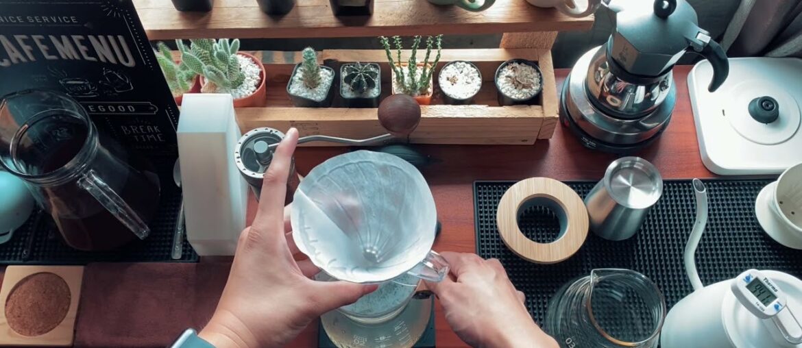 Drip coffee in the morning | I wake up to drink coffee