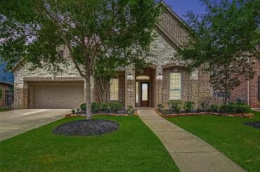 Tour video of listing at 27518 Llano Meadows Lane, Fulshear, TX 77441 - Residential for sale