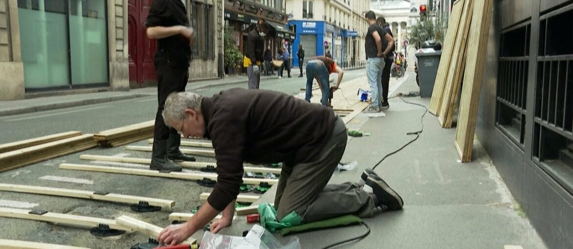 Paris restaurants and Cafes set up outdoor seating ahead of reopening