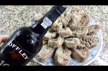 Rabanadas de Vinho Tinto - Portuguese Style French Toast with Red Wine