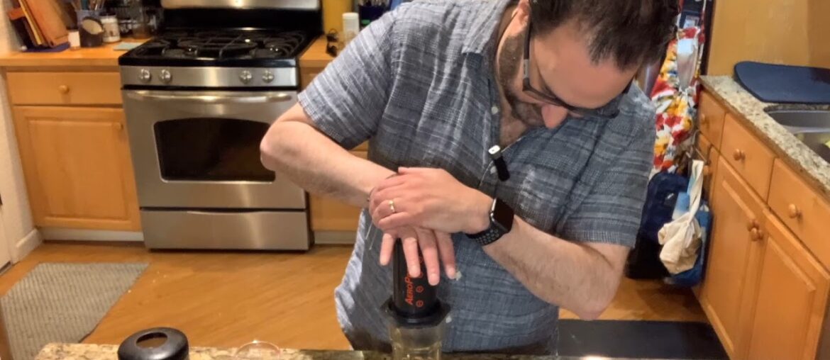 Toque Blanche Review & Demo of AEROPRESS Cold Brew