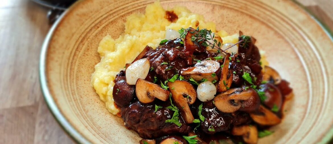 France: Boeuf bourguignon and French 75 episode 2