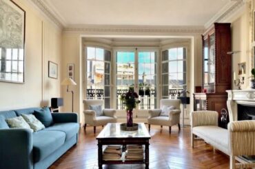 Beautiful Apartment For Sale in Paris France