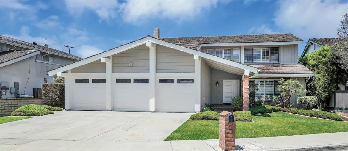 8471 Deepcliff Drive, Huntington Beach | Lily Campbell 8471 Deepcliff Drive, Huntington Beach | Lily Campbell