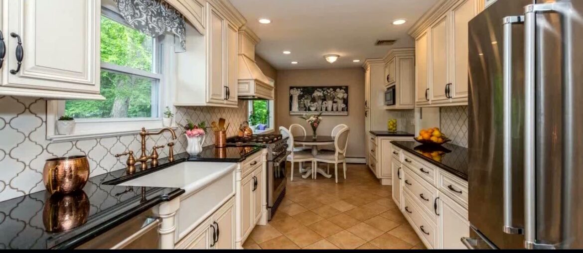 Residential for sale – 37 Kivy Street, Huntington Sta, NY 11746 Residential for sale - 37 Kivy Street, Huntington Sta, NY 11746