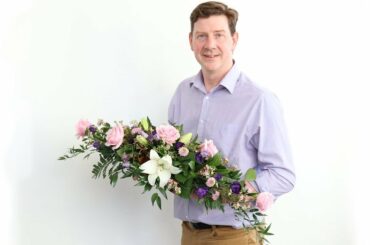 How To Make A Dining Table Arrangement