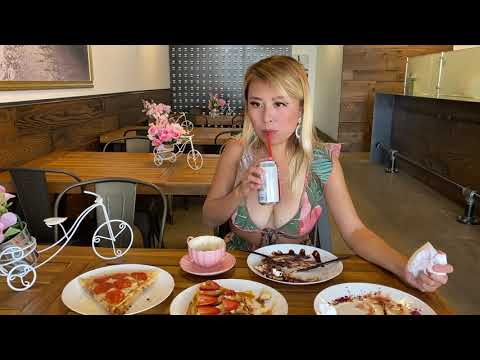 Eating at French Crepes in Las Vegas!!! #RainaisCrazy Eating at French Crepes in Las Vegas!!! #RainaisCrazy