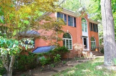 975 King William Dr, Charlottesville, VA, 22901