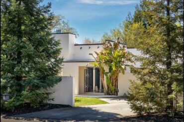 Preview of the Residential for sale at 937 Saverien Dr, Sacramento, CA