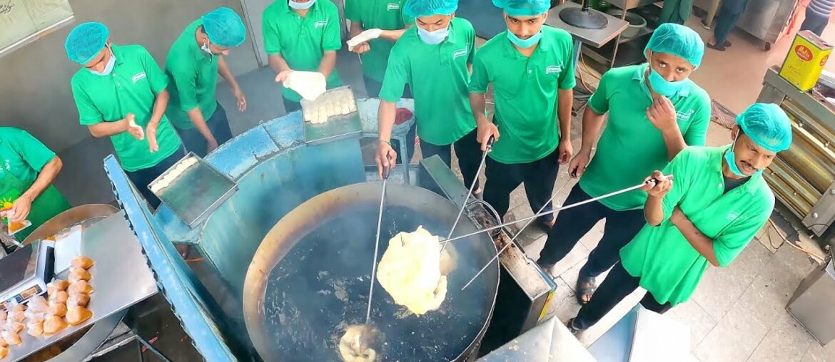 Pakistani STREET FOOD Breakfast TOUR!! Nihari, Halwa Puri & Paratha | Karachi, Pakistan