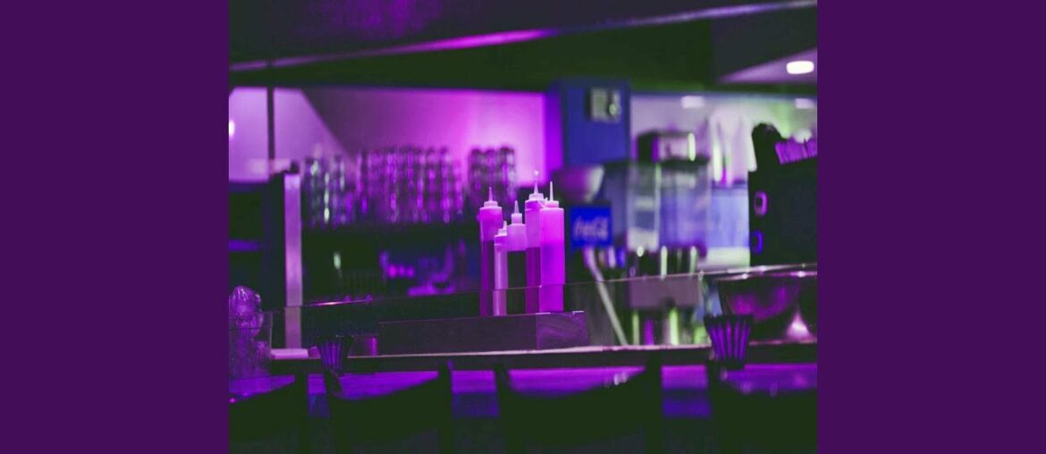 Suave High End Dining