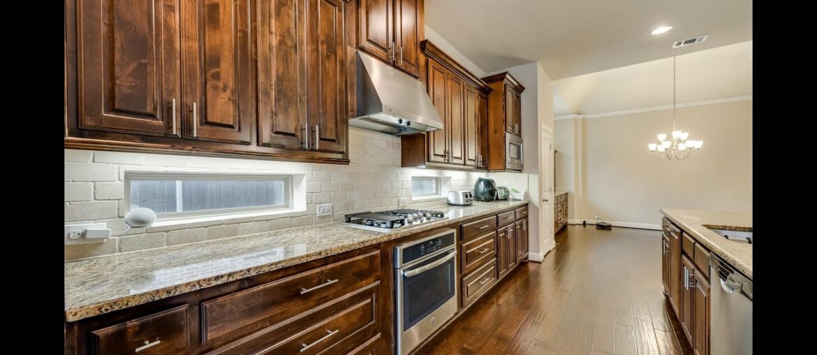 Stunning Home at 8233 Whistling Duck Drive, Fort Worth