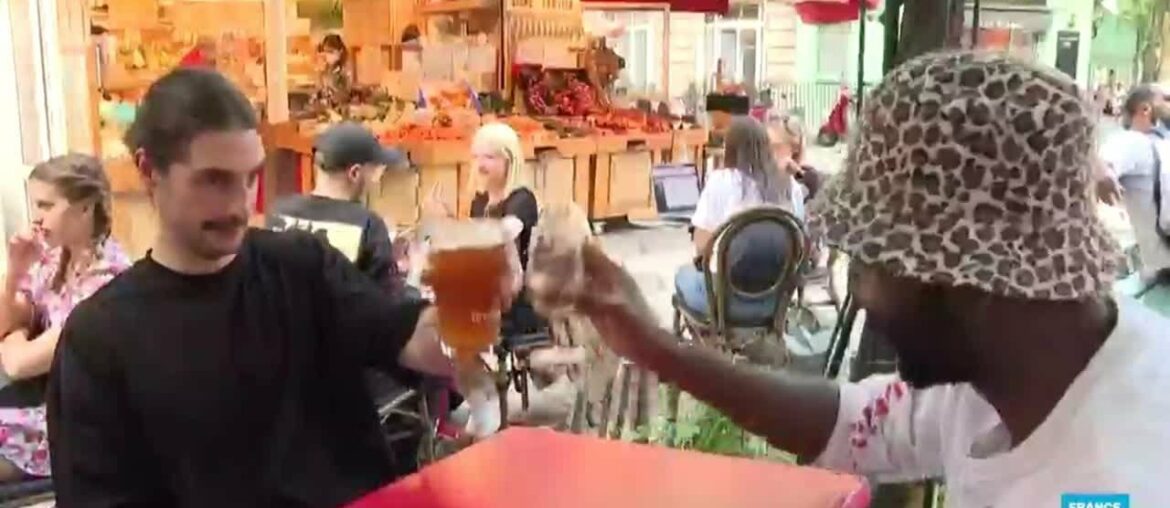 Parisians enjoy dining out as curfew is eased to 11 p.m.