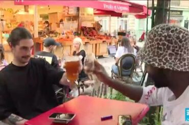 Parisians enjoy dining out as curfew is eased to 11 p.m.