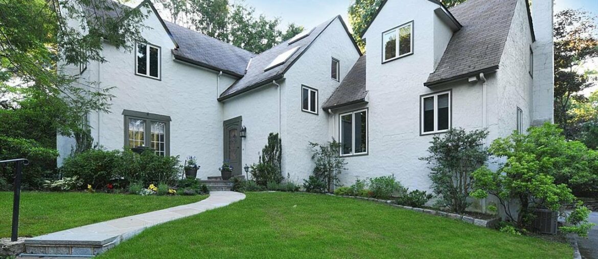 63 Beacon Hill Rd, Port Washington, NY 63 Beacon Hill Rd, Port Washington, NY